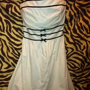 ❌SOLD❌White polka dot and gray dress