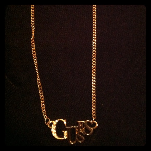 JUST REDUCED ✨Guess Necklace✨