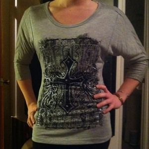 3/4 sleeve shirt