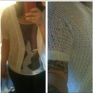 White Cardigan✨TRADED