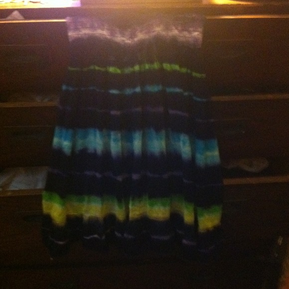 Top - Picture 2 of 3