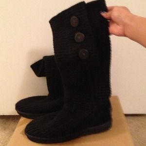 🚫🚫Reserved🚫🚫Authentic Ugg boots