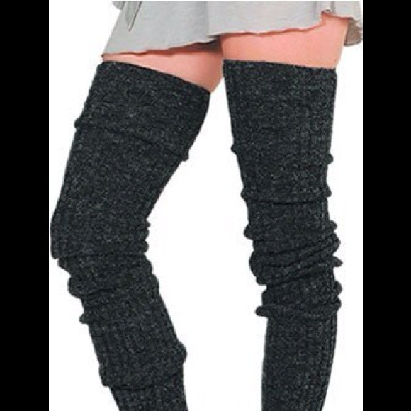 💢SOLD💢Burgundy thigh high leg warmers