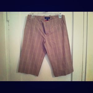 **REDUCED**BEBE Size 4 Bermuda shorts