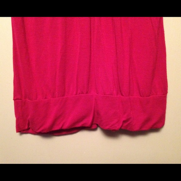 Not available!!! Dark pink top w/crochet detailing - Picture 4 of 4