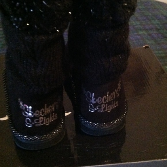 Sold - Picture 3 of 4