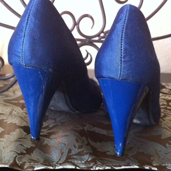 Blue Textured Zara Heels Size 9 - Picture 2 of 4