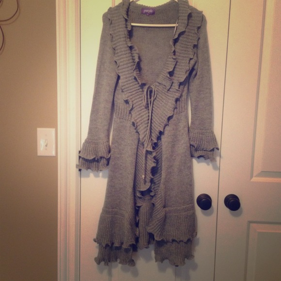 BUNDLE ......Grey ruffle, long length cardigan