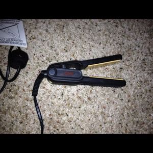 Chi travel flat iron