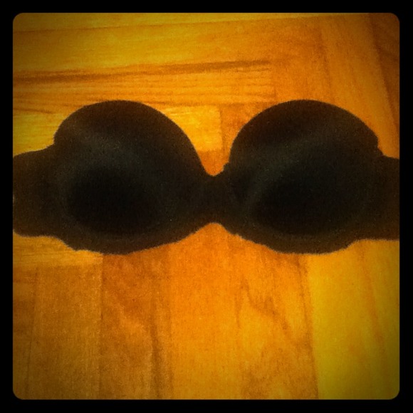 "Victoria's Secret Pink" black strapless bra.