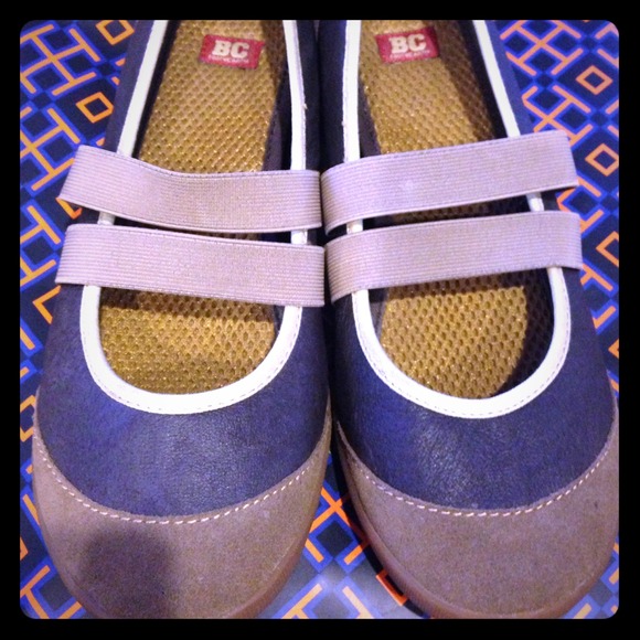 🔴SOLD🔴BC Flat shoes