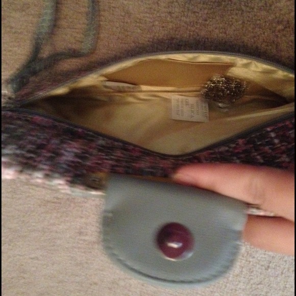 Clutch - Picture 3 of 3