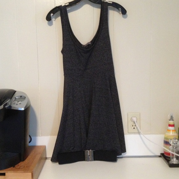 Grey dress with belt! - Picture 2 of 3