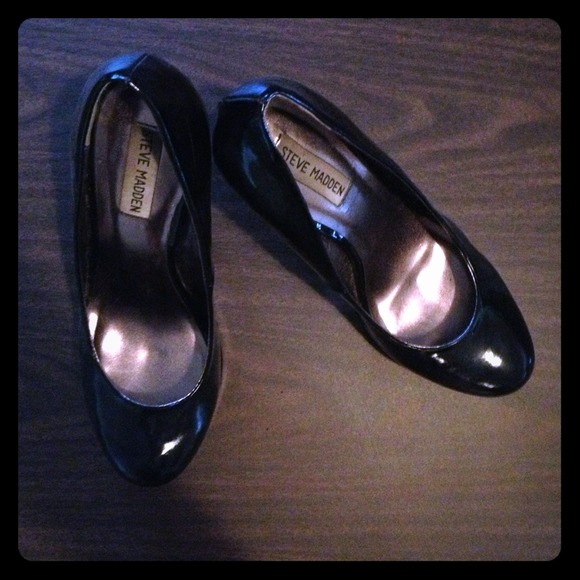 STEVE MADDEN HEELS