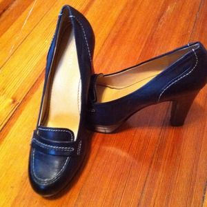 Nine West black heels