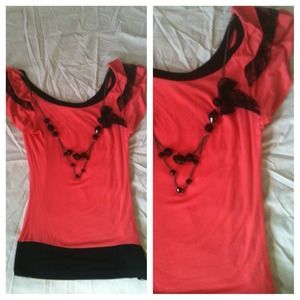 🎐Reduced🎐NWOT Coral T