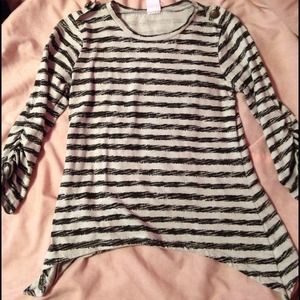 Striped crop child's shirt
