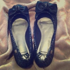 🎀 Fergie brand flats 🎀