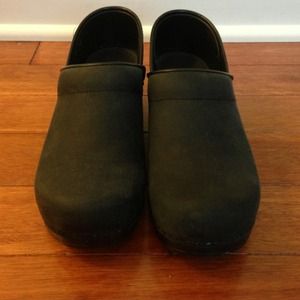 Sanita Clogs - 38 Narrow