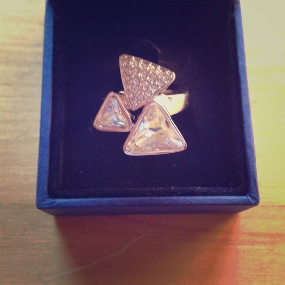 Swaroski triple threat ring
