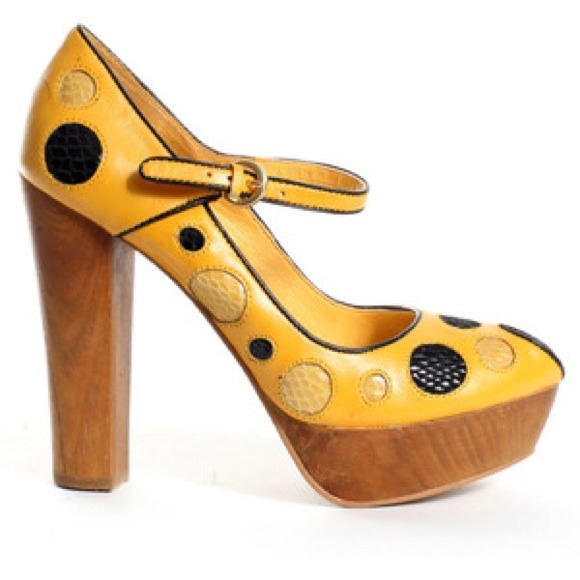 SOLD💋www.thestitchbar.com - Picture 2 of 4