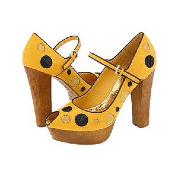 SOLD💋www.thestitchbar.com - Picture 4 of 4