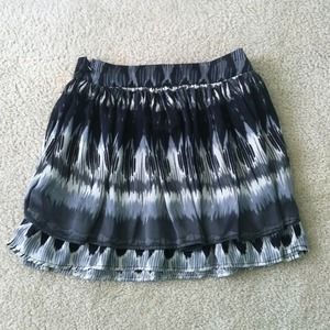 Gradient gray skirt