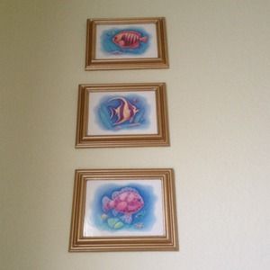 3 fish paintings