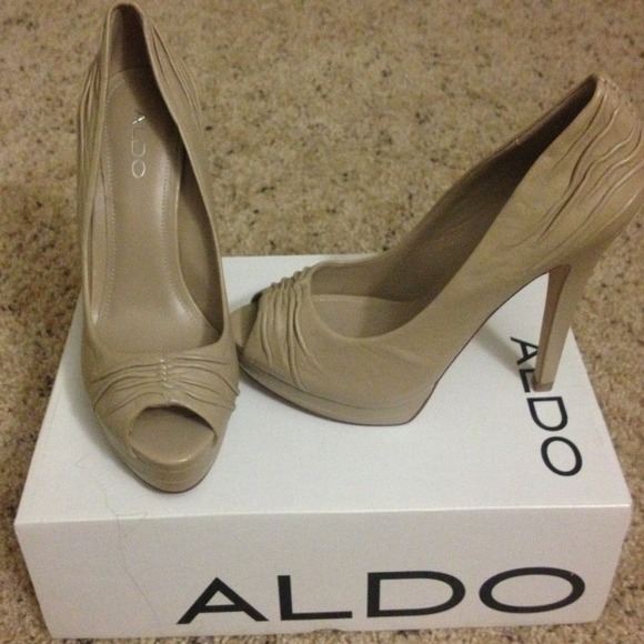 Aldo "bambas" heels - REDUCED