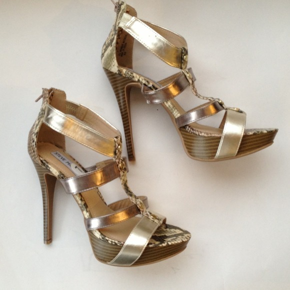 Steve Madden Shoes - $$$SOLD$$$ Steve Madden Sandals