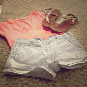 White Aeropostale shorts and peach tshirt