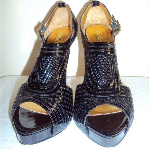 Black Pre Loved Report Signature heels - Picture 2 of 4