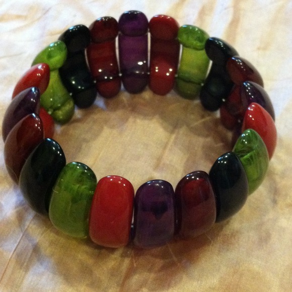Colorful Rainbow Beaded Bracelets – The Steady Hand 📌Bundled📌Colorful plastic bracelet