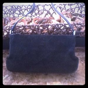 🎶 PRESTON & YORK BLACK SUEDE HANDBAG 🎶