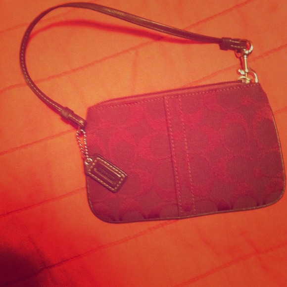 Bundle Coach wristlet