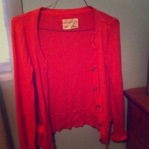 Sweater & Handbag Bundle for @retailtherapy11!