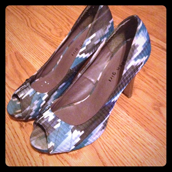 Madden Girl Kaboby Pumps