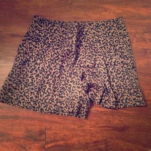 Silk leopard dress shorts