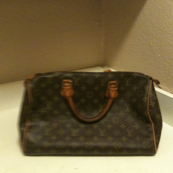 Brown real Louie vouton