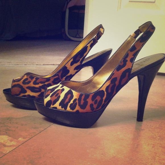 Guess Leopard peep toe heels