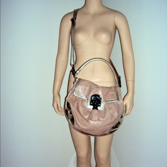 SOLD💋at www.thestitchbar.com. Betsey Johnson bag - Picture 4 of 4