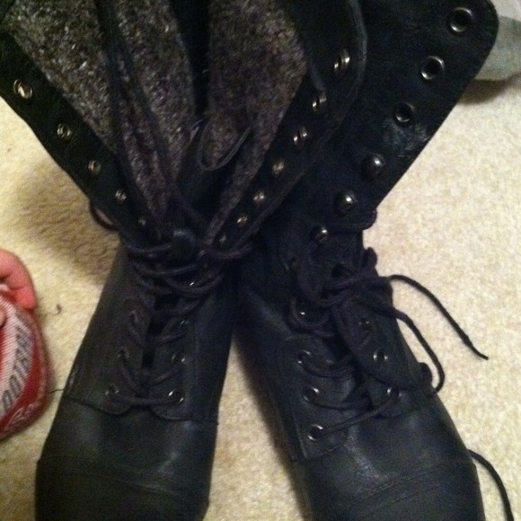 Steve Madden Geirard black boots *Reserved*