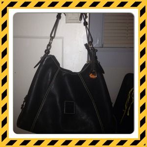 Dooney & Bourke black leather hand bag
