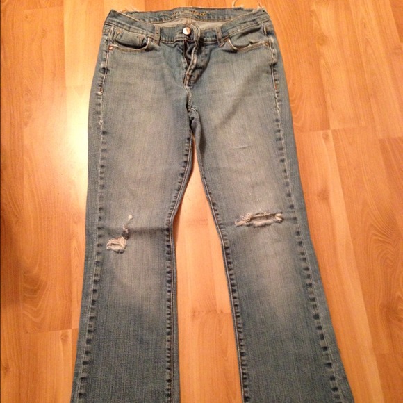Perfectly worn in kick around jeans