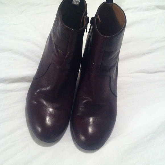 ❤REDUCED❤💋Nine West brown leather booties💋👢👍