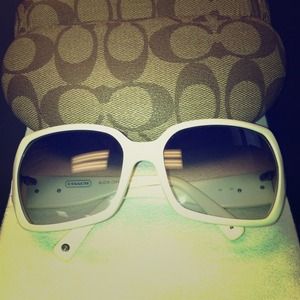 ✨Reserved 🌟Authentic COACH sunglasses
