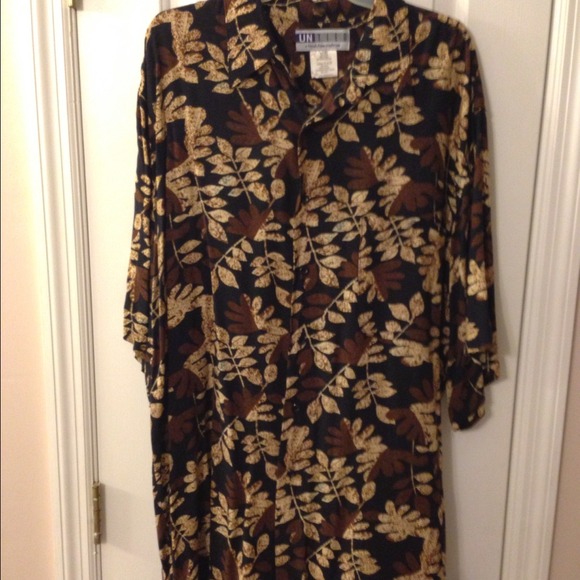 Untied mens shirt