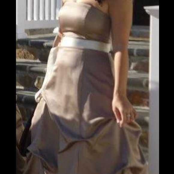 BRIDESMAID/PROM dress. With Sash Size 6 NEGOTIABLE - Picture 2 of 2