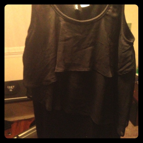 😍LBD😍with asymmetrical ruffle detail