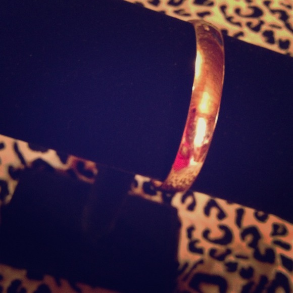 🚫Sold🚫Monet gold bangle